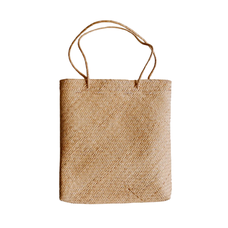 Woven Shoulder Bag in Natural Raffia