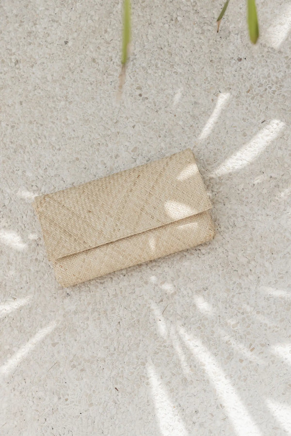 Woven Clutch in Natural Palm