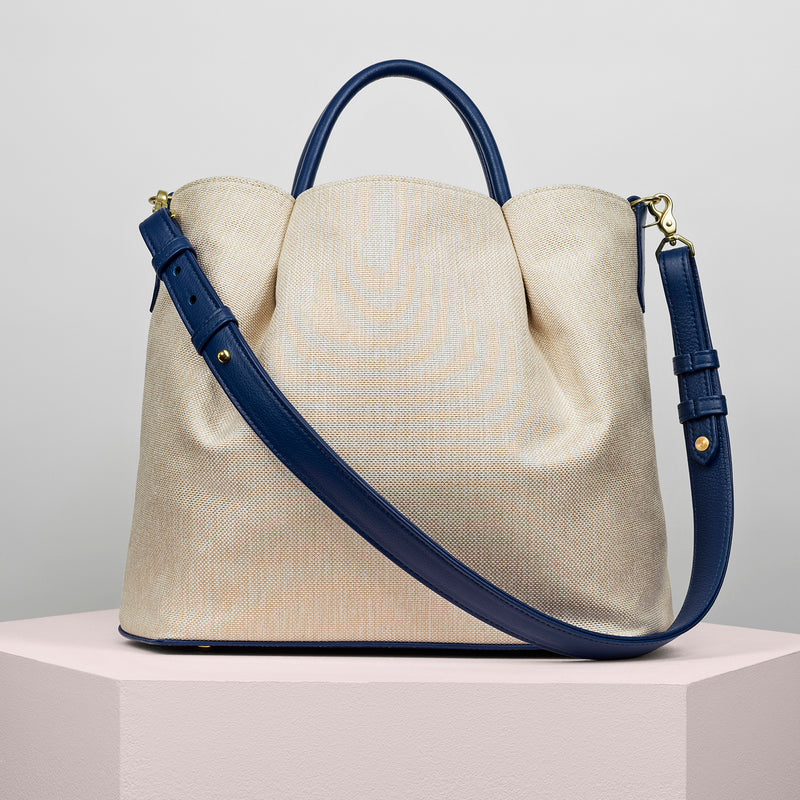 The Marché Tote in Océan Royal Blue